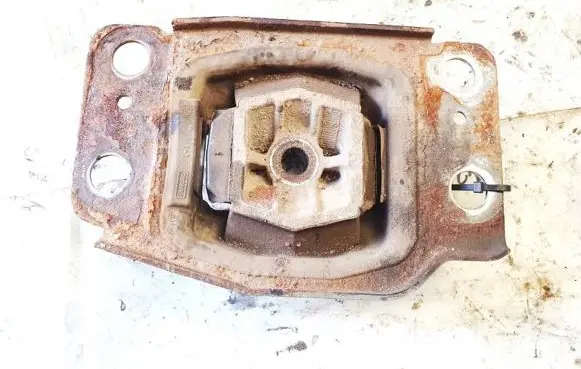 Ford S-MAX Engine mount bracket 6g917m121ac 6g91-7m121-ac