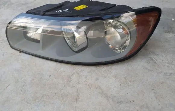 Volvo S40 Headlight/headlamp 30698885