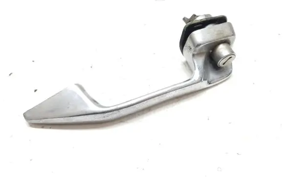 Mercedes-Benz COMPAKT W115 Front door exterior handle