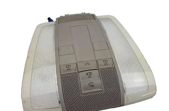 Mercedes-Benz E W212 Front seat light A2048202001