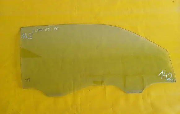 Volkswagen Lupo Front door window glass four-door
