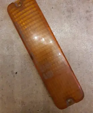 Daihatsu Charade Front indicator light 21051235l 44214421