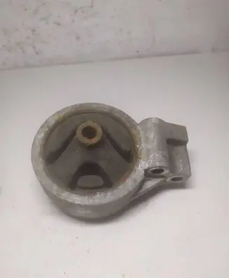 Volvo S40, V40 Engine mount bracket 3318030