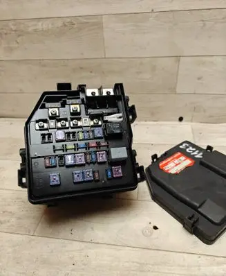 Honda Civic Fuse module 07SMJE01