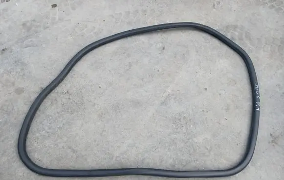 Ford Mondeo MK V Rubber seal rear door