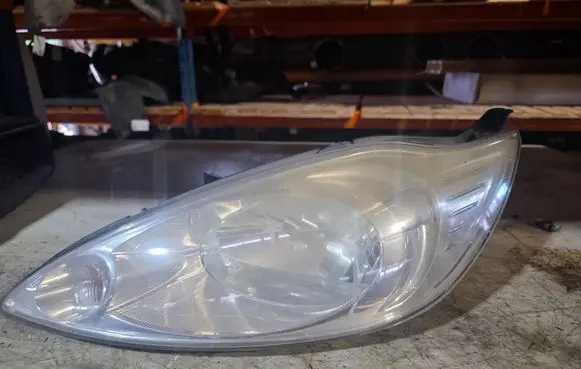 Ford Ka Headlight/headlamp
