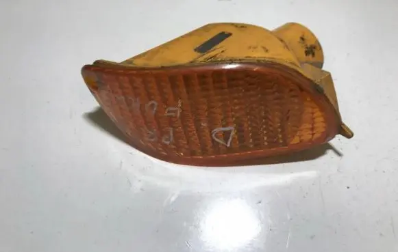 Ford Focus Front indicator light xs4x13368a xs4x-13368-a