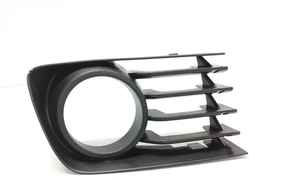 Toyota Prius (XW20) Front fog light trim/grill 5311347030