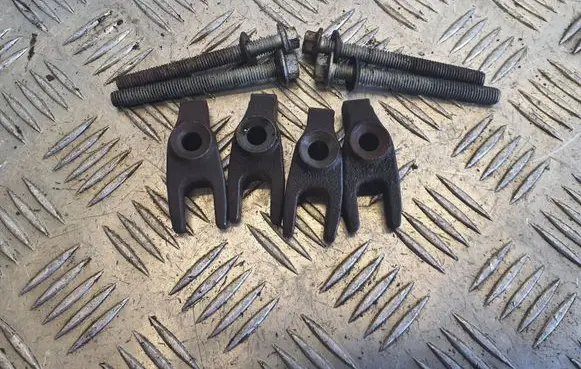 Chrysler Grand Voyager V Fuel Injector clamp holder
