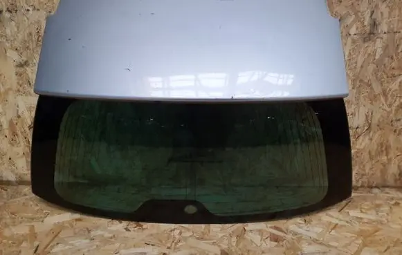 Peugeot 407 Opening tailgate glass 