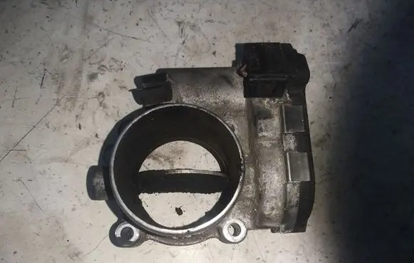Volvo XC90 Throttle valve 31216665