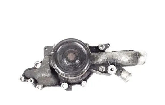 Mercedes-Benz E W211 Water pump A6462010810