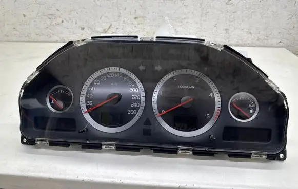 Volvo S60 Speedometer (instrument cluster) 30728791
