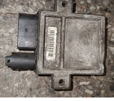 BMW 5 E60 E61 Glow plug pre-heat relay 0522140701 0005939286