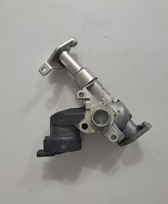 BMW 1 E81 E87 EGR valve 7563241