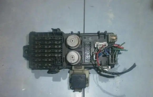 Mitsubishi Galant Fuse box set