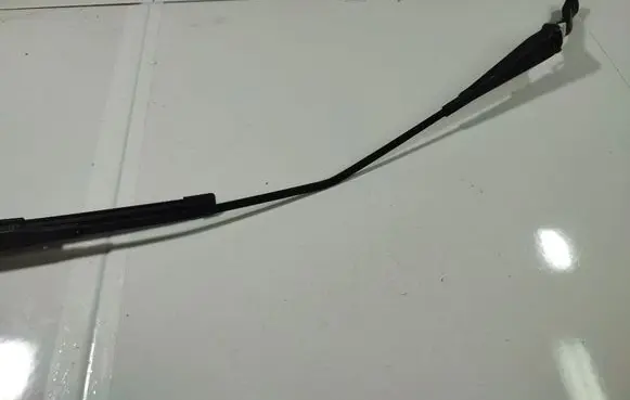 Opel Corsa D Front wiper blade arm 