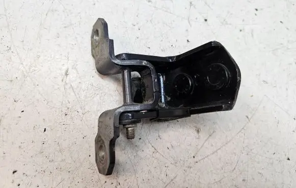 Renault Vel Satis Rear door upper hinge