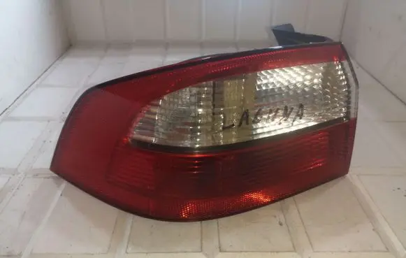 Renault Laguna II Rear/tail lights 8200002473