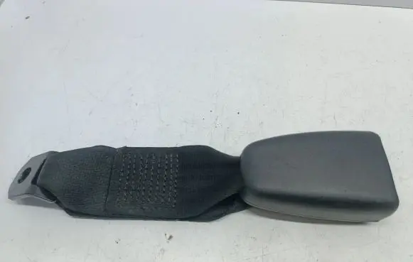 Mitsubishi Space Star Rear seatbelt buckle