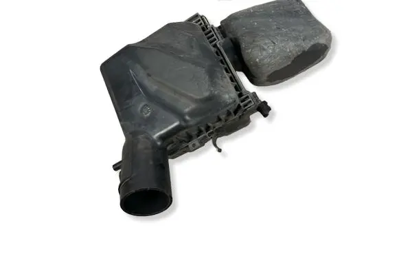 Subaru Tribeca Air filter box 
