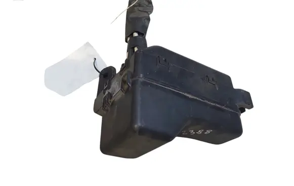 Toyota Avensis T250 Fuse module