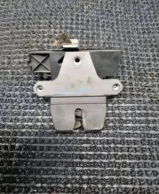 Volvo V50 Tailgate/trunk/boot lock/catch/latch 01043429007