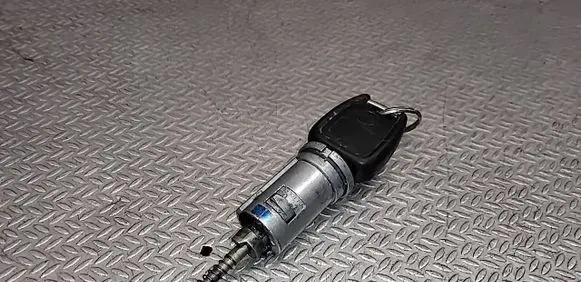 Opel Astra G Ignition lock 13107754