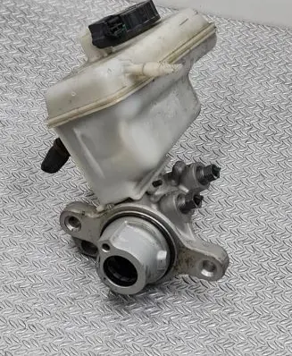 Renault Laguna III Master brake cylinder 0204051440