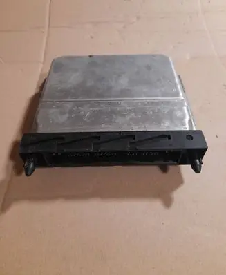 Volvo V70 Engine control unit/module 28SA5015