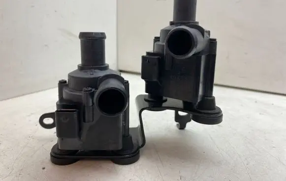 Audi A4 S4 B9 8W Electric auxiliary coolant/water pump 06H121601N