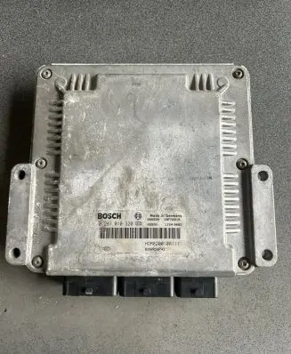 Opel Movano A Engine control unit/module 8200106111 0281010320 8200058743