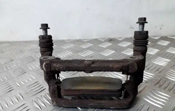 Opel Mokka Rear brake pad spring 