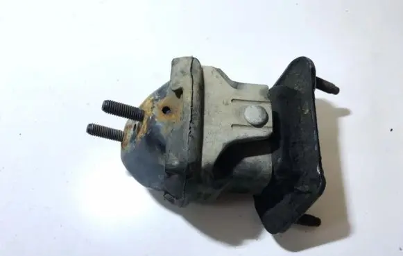 Chrysler 300M Engine mount bracket 4593285 4593287