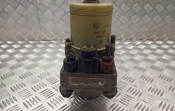 Skoda Fabia Mk2 (5J) Electric power steering pump 6Q0423371A