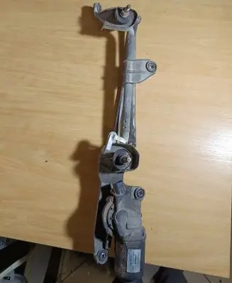 Mitsubishi Colt Front wiper linkage and motor MN145985 03G23A8645 MS1592006820