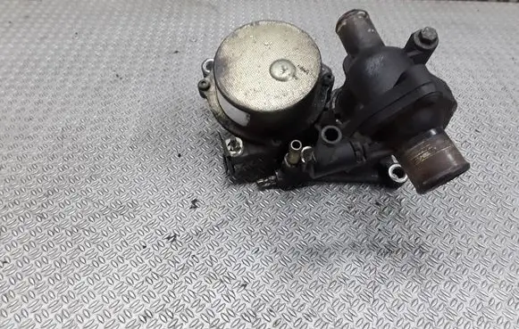 Ford Mondeo Mk III Vacuum pump
