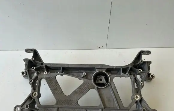 Volkswagen PASSAT B8 Front subframe 3Q0199369E