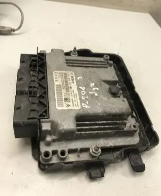Peugeot 208 Engine control unit/module 9807984080