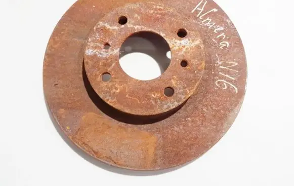 Nissan Almera N16 Front brake disc ventiliuojamas