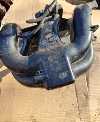 Ford Mondeo MK II Intake manifold 958194241C 08728