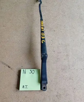 Volkswagen PASSAT B3 Front wiper blade arm 25559888