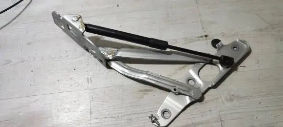 Audi TT TTS Mk2 Tailgate/trunk/boot hinge