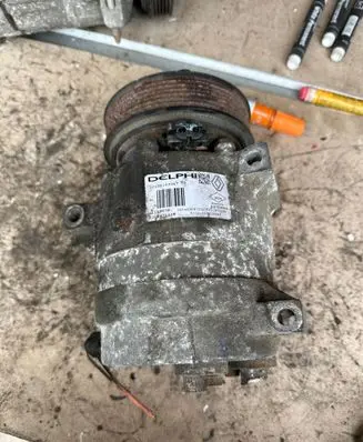 Renault Laguna II Air conditioning (A/C) compressor (pump) 01140078