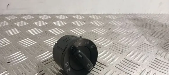 Light switch