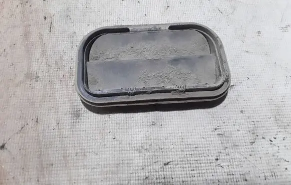 Volkswagen Caddy Fender grill 7L0819181