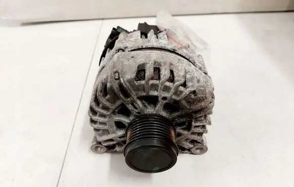 Citroen DS3 Generator/alternator 9810525380