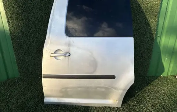 Volkswagen Caddy Side sliding door 2K0843107R