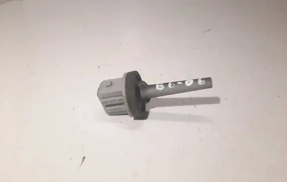 Volkswagen PASSAT B6 Interior temperature sensor 4A0820539