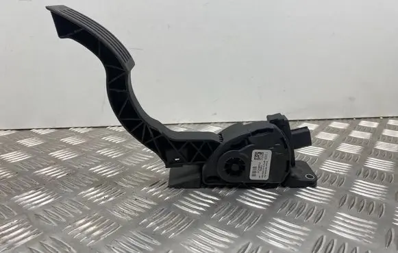 Ford Focus Accelerator throttle pedal EV619F836AA